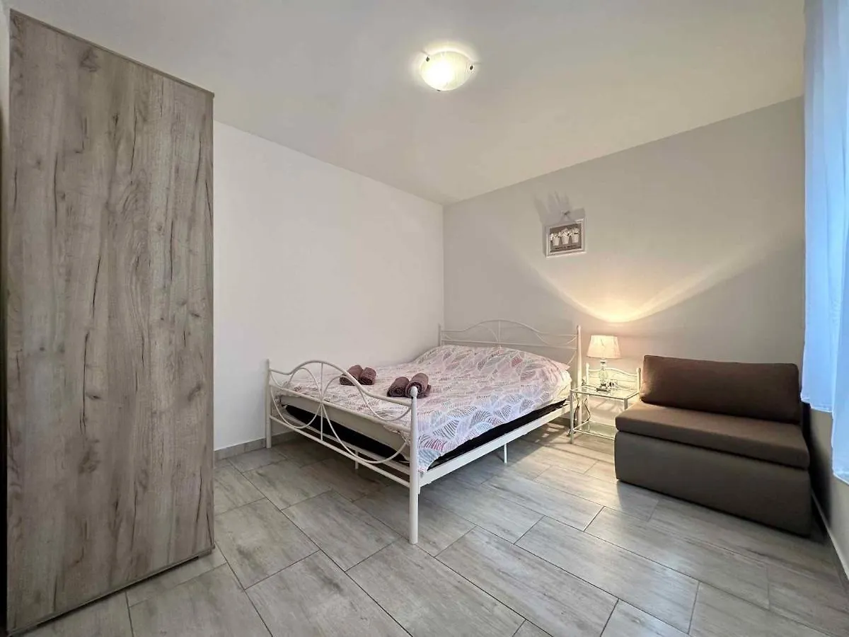 Apartments In Dramalj 45738