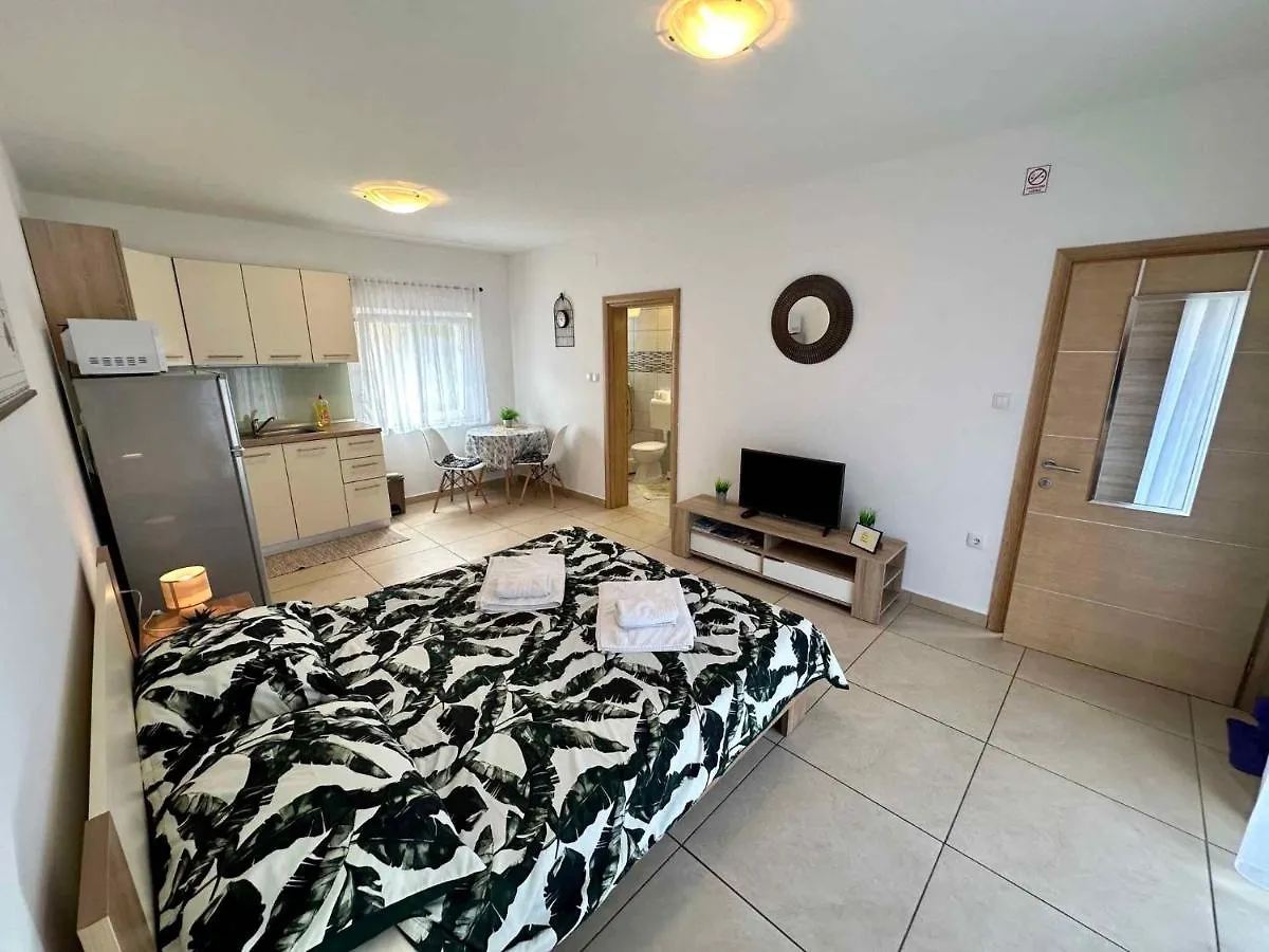 Apartments In Dramalj 45738