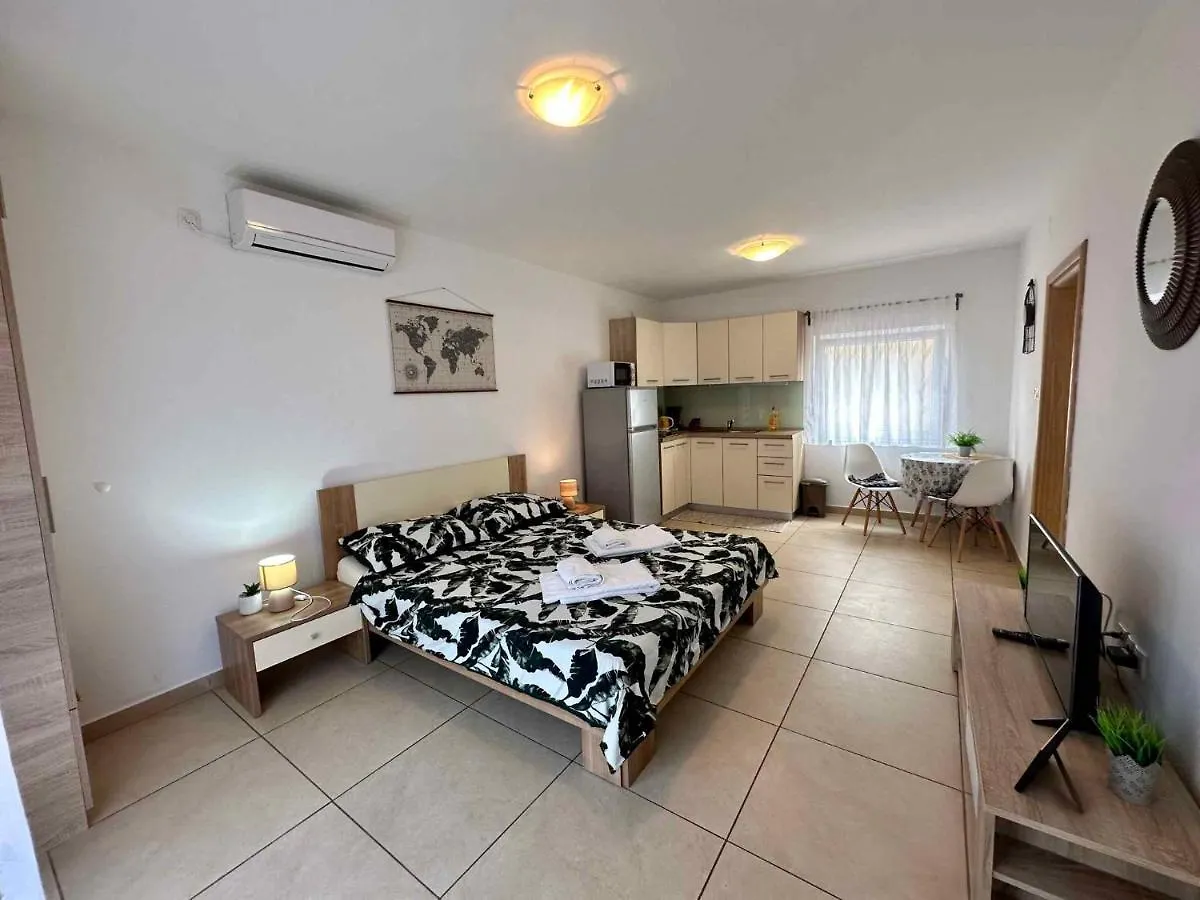 Apartments In Dramalj 45738