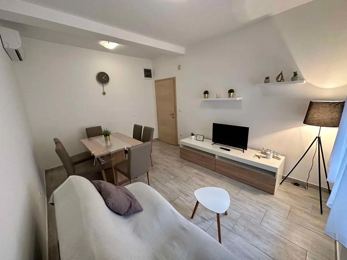 Apartments In Dramalj 45738